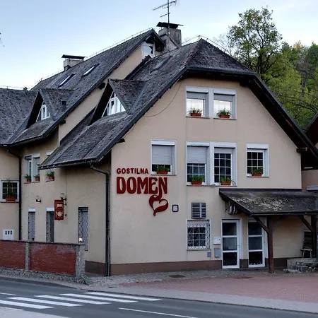 Gostinjska kuća Zorko Gostilna Domen 3*